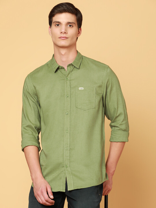 ENSPYR Men Regular Fit Solid Spread Collar Casual Shirt